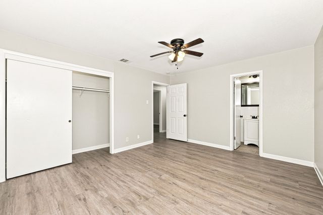 5233 Trail Lake Drive, Fort Worth, TX 76133