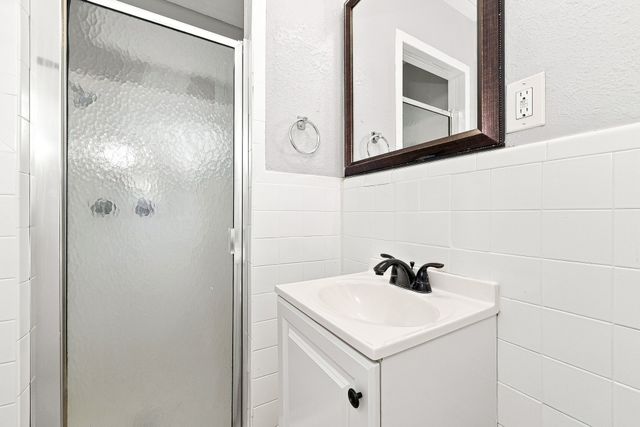 5233 Trail Lake Drive, Fort Worth, TX 76133