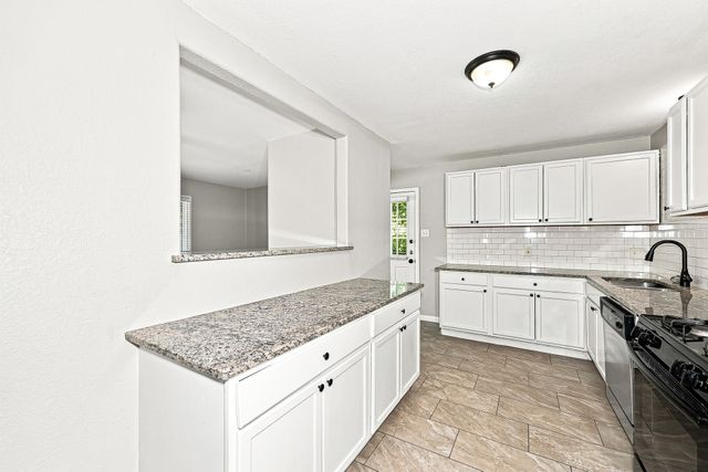 5233 Trail Lake Drive, Fort Worth, TX 76133