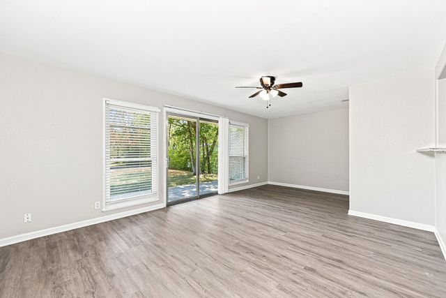 5233 Trail Lake Drive, Fort Worth, TX 76133