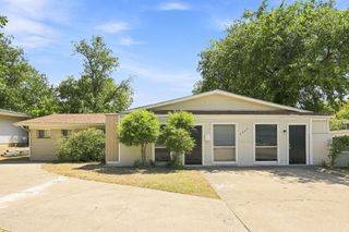 5233 Trail Lake Drive, Fort Worth, TX 76133