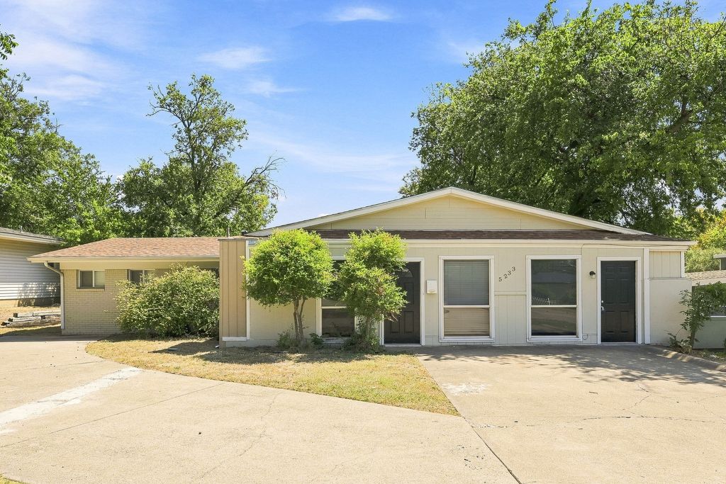 5233 Trail Lake Drive, Fort Worth, TX 76133