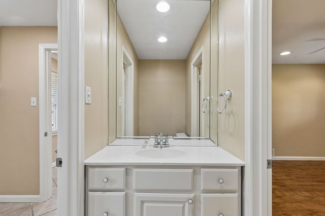 7718 Querida Lane, Dallas, TX 75248