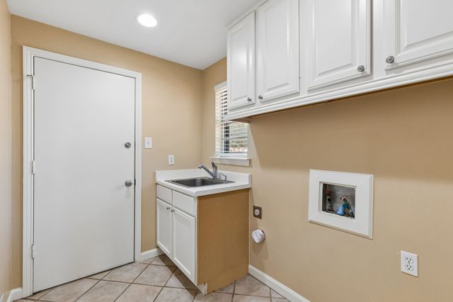 7718 Querida Lane, Dallas, TX 75248