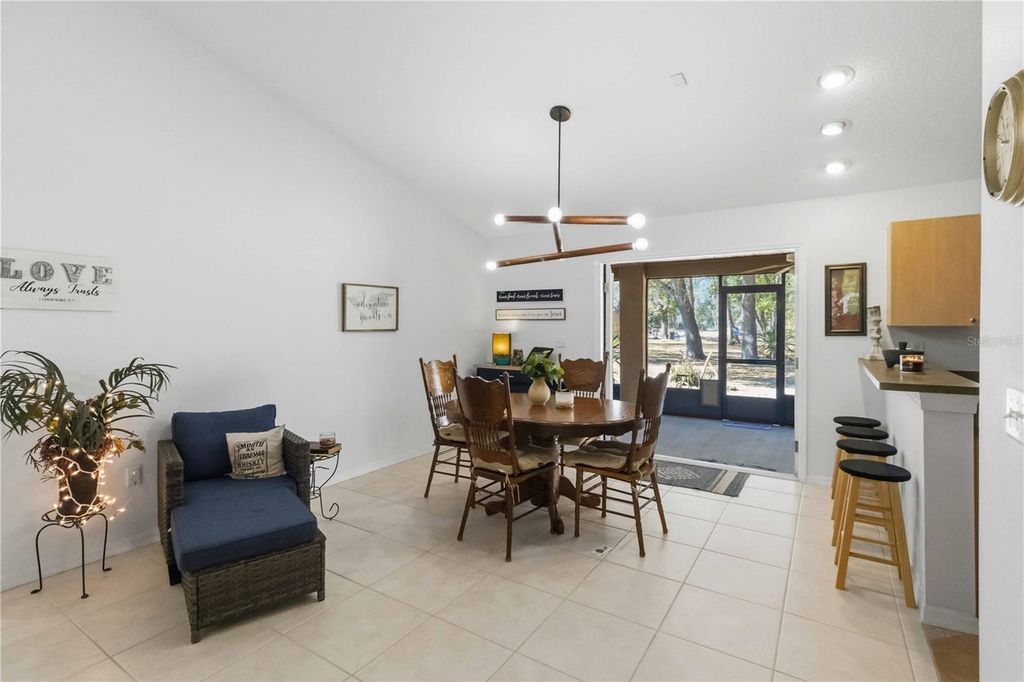 Image 12 of property listing at 6711 BONNIE BLUE DRIVE, Wesley Chapel, FL 33544