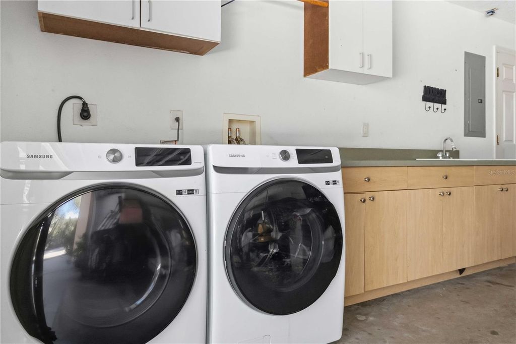 Image 27 of property listing at 6711 BONNIE BLUE DRIVE, Wesley Chapel, FL 33544