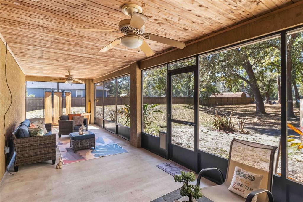 Image 30 of property listing at 6711 BONNIE BLUE DRIVE, Wesley Chapel, FL 33544