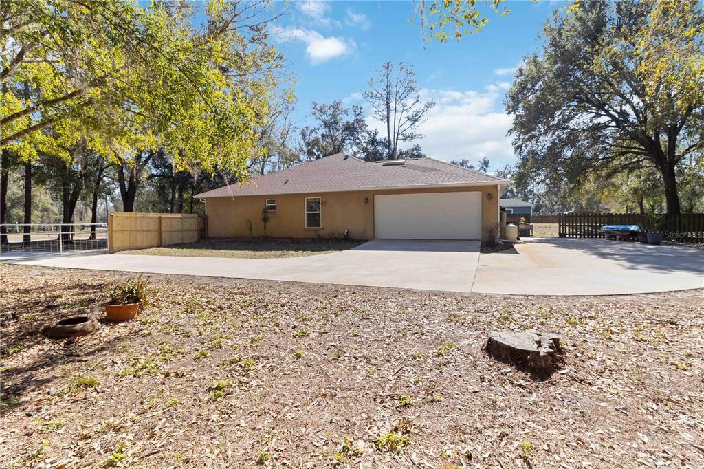 Image 34 of property listing at 6711 BONNIE BLUE DRIVE, Wesley Chapel, FL 33544