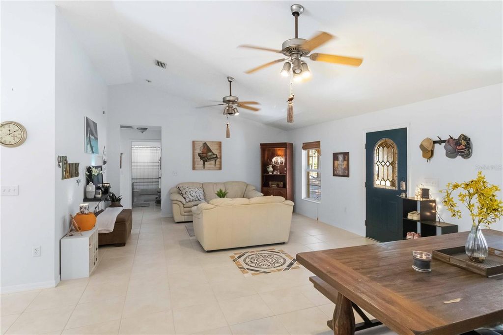 Image 6 of property listing at 6711 BONNIE BLUE DRIVE, Wesley Chapel, FL 33544