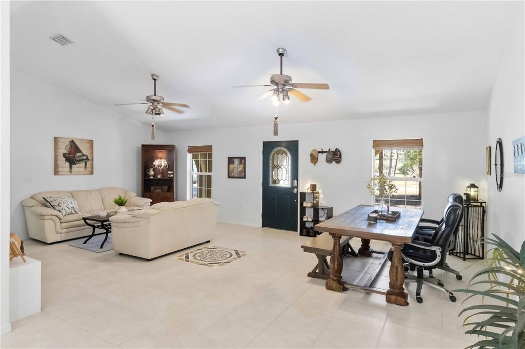 Image 9 of property listing at 6711 BONNIE BLUE DRIVE, Wesley Chapel, FL 33544