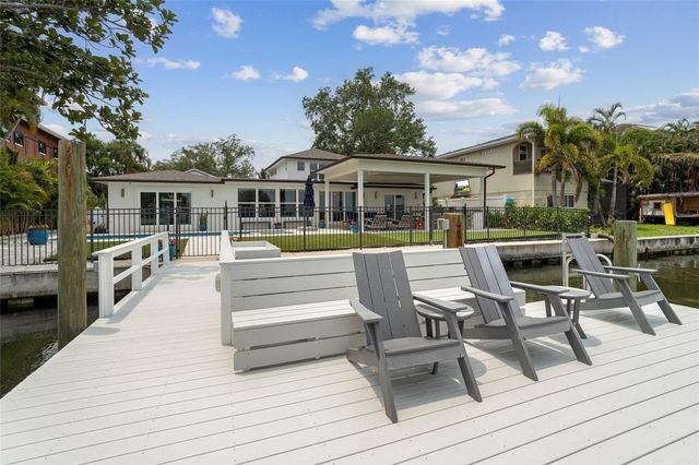 1907 ARROWHEAD DRIVE NE, St Petersburg, FL 33703