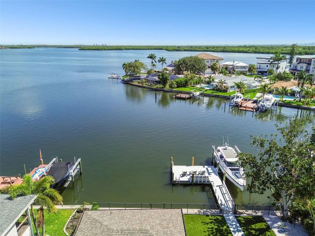 1907 ARROWHEAD DRIVE NE, St Petersburg, FL 33703