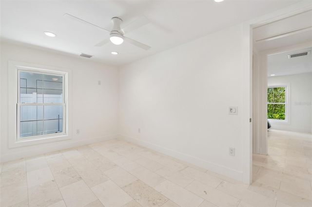 1907 ARROWHEAD DRIVE NE, St Petersburg, FL 33703