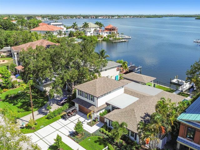 1907 ARROWHEAD DRIVE NE, St Petersburg, FL 33703