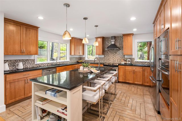 95 Old Lyme Road, Chappaqua, NY 10514