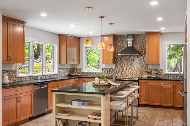 95 Old Lyme Road, Chappaqua, NY 10514