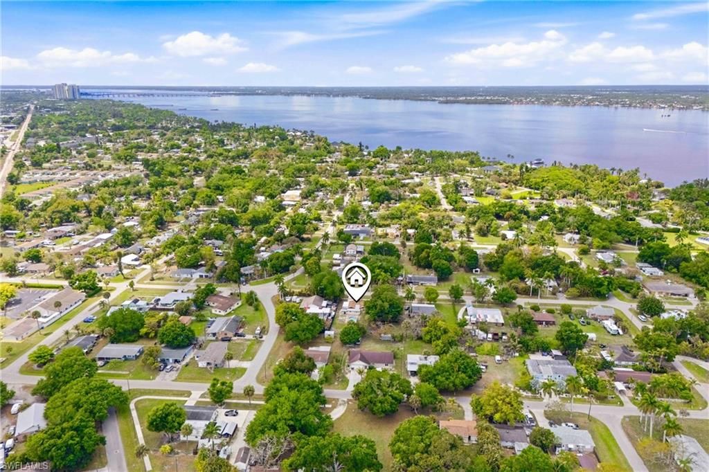 363 New York DR, FORT MYERS, FL 33905 — photo 3