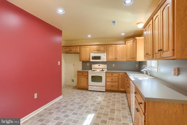 129 ARBOR DR, Myerstown, PA 17067