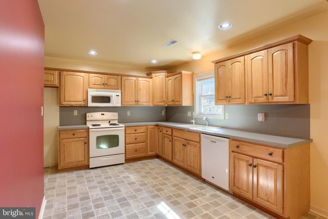 129 ARBOR DR, Myerstown, PA 17067