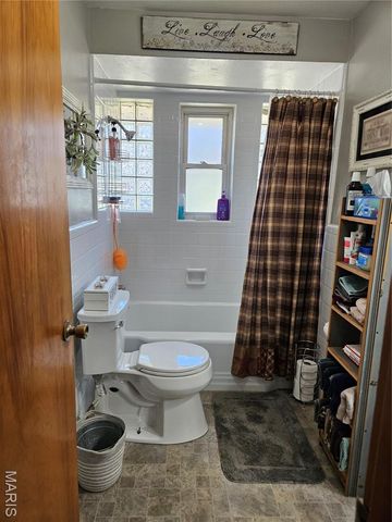 3736 Park Crest Drive, Unincorporated, MO 63125