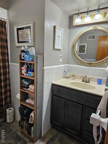 3736 Park Crest Drive, Unincorporated, MO 63125