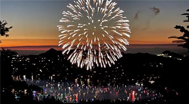 813 Greenbriar Drive, Lake Arrowhead, CA 92385