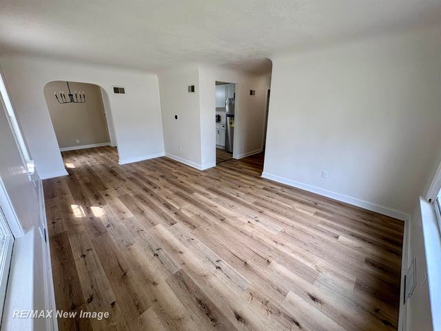 2335 Shattuck Road, Saginaw, MI 48603