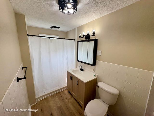 2335 Shattuck Road, Saginaw, MI 48603