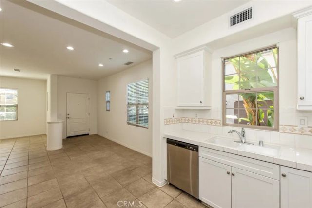 101 Towngate, Irvine, CA 92620