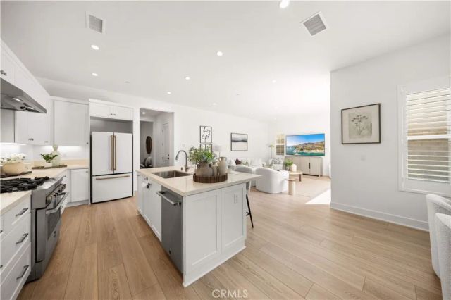 262 Maricopa, Irvine, CA 92618