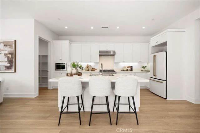 262 Maricopa, Irvine, CA 92618