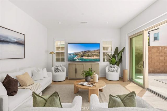 262 Maricopa, Irvine, CA 92618