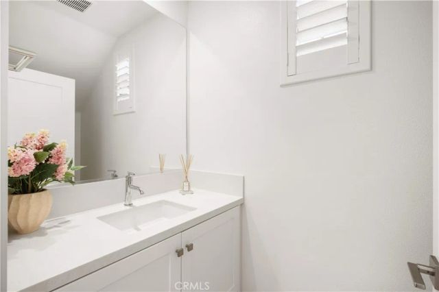 262 Maricopa, Irvine, CA 92618