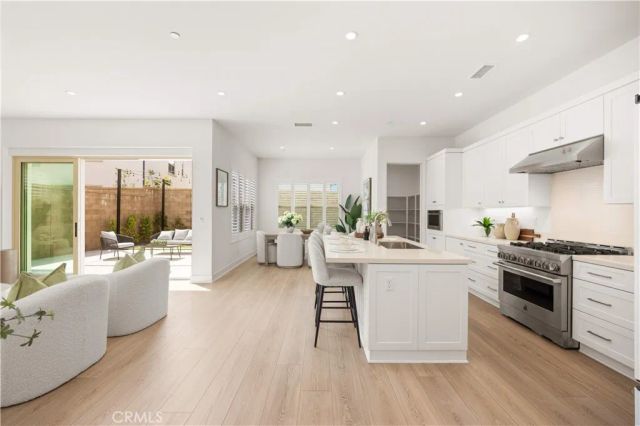 262 Maricopa, Irvine, CA 92618