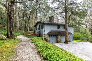 19B Cedar Hill Road Guest House, New Milford, CT 06755
