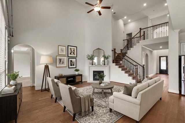 13619 Nearpoint Lane, Tomball, TX 77377