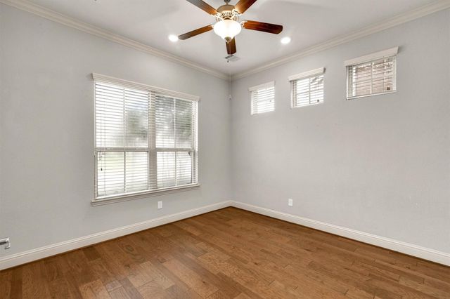 13619 Nearpoint Lane, Tomball, TX 77377