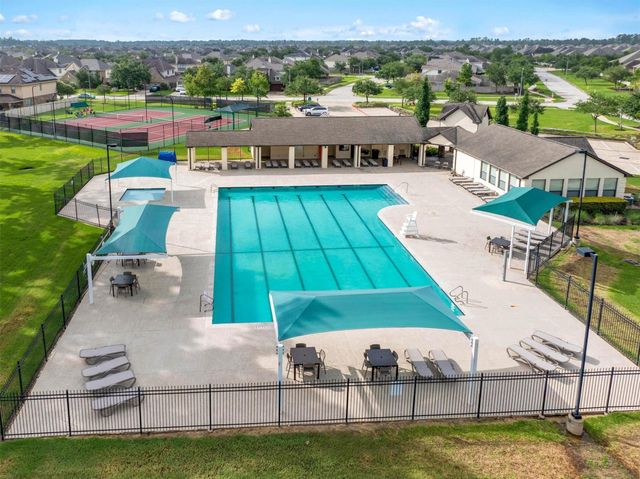 13619 Nearpoint Lane, Tomball, TX 77377