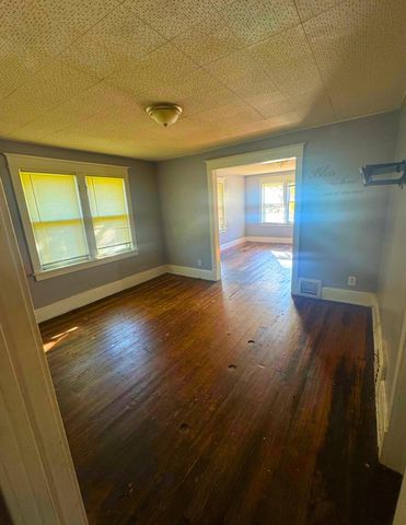 1315 E Stockbridge Avenue, Kalamazoo City, MI 49001