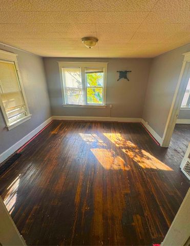 1315 E Stockbridge Avenue, Kalamazoo City, MI 49001