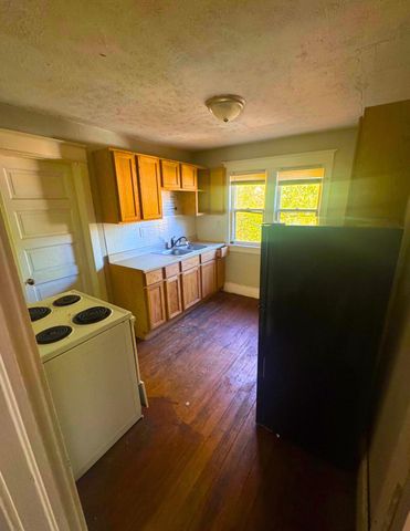 1315 E Stockbridge Avenue, Kalamazoo City, MI 49001