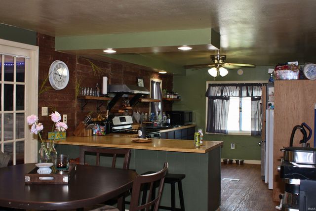5957 E Redwood Court, Monticello, IN 47960