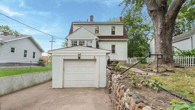 1207 Kilian Boulevard SE, Saint Cloud, MN 56304