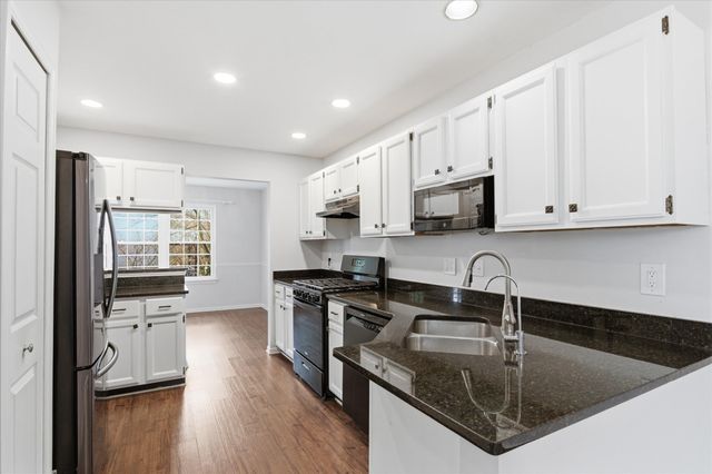4344 Hillside Drive, Ann Arbor, MI 48105