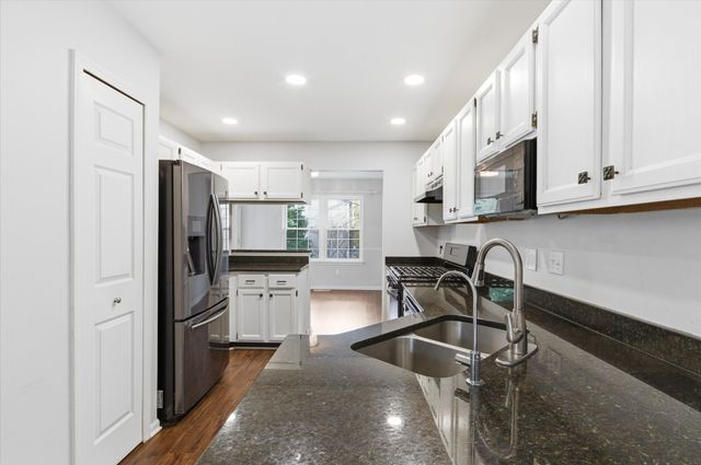 4344 Hillside Drive, Ann Arbor, MI 48105