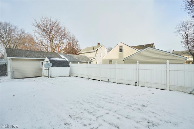 942 Bellflower Avenue SW, Canton, OH 44710