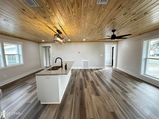 6 Harvard Circle, Panama City, FL 32405