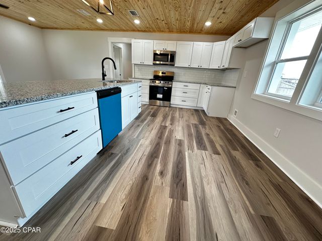 6 Harvard Circle, Panama City, FL 32405