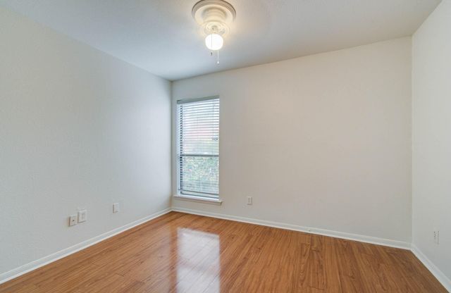 5711 Sugar Hill Drive 108, Houston, TX 77057