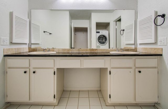 5711 Sugar Hill Drive 108, Houston, TX 77057